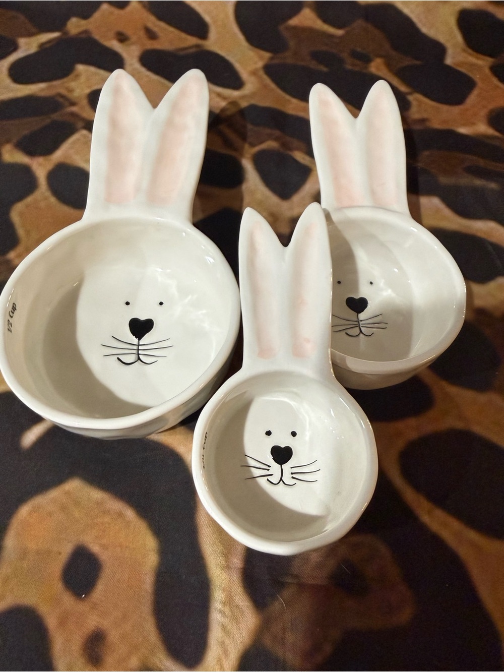 White Bunny Ceramic Measuring Cups- Set of 3- New without tags